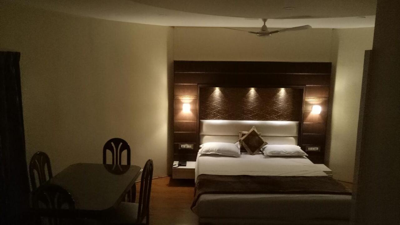 Hotel Tapovan Nashik Exterior photo